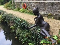 fish_pond_statue
